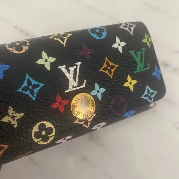 Louis Vuitton Key Holder - Picture 13 of 13